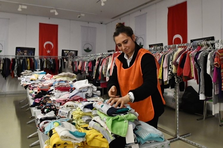 Bursa Osmangazi'den kıyafet desteği
