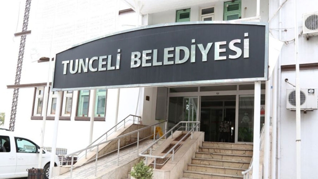 Sarıgül’den Belediye Başkanı Maçoğlu’nu ziyaret etti.