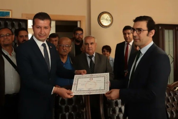 CHP Burdur Milletvekili  Akbulut, Mazbatasını Burdur'da aldı