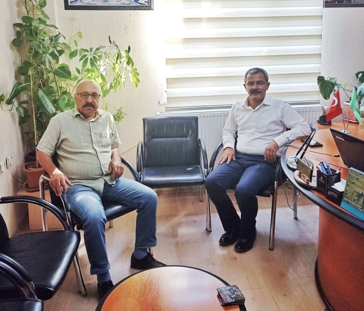 Çivril Ziraat Odası Başkanı Mehmet Özkul, Belediye Başkanı Niyazi Vural'ı Ziyaret Etti