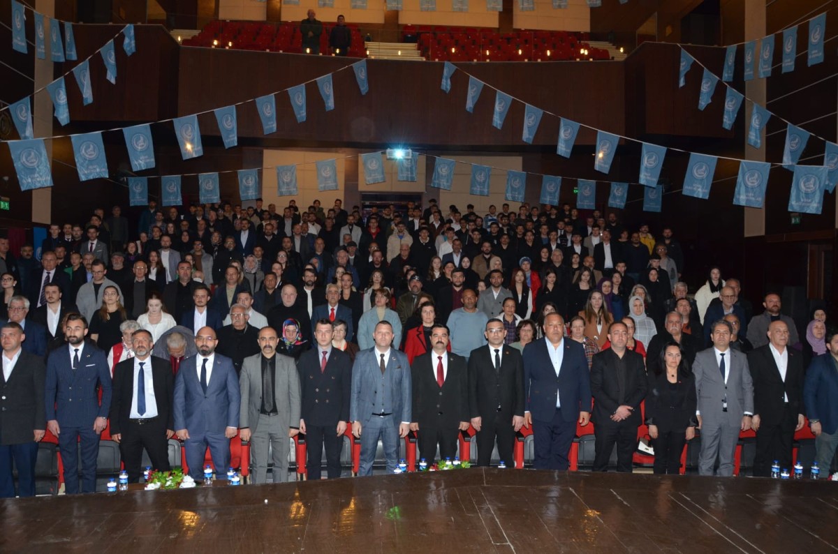 Ülkücü Şehitlerin Aziz Hatıraları, MHP İl Başkanı ve Birçok Kuruluşun Katılımıyla Anıldı