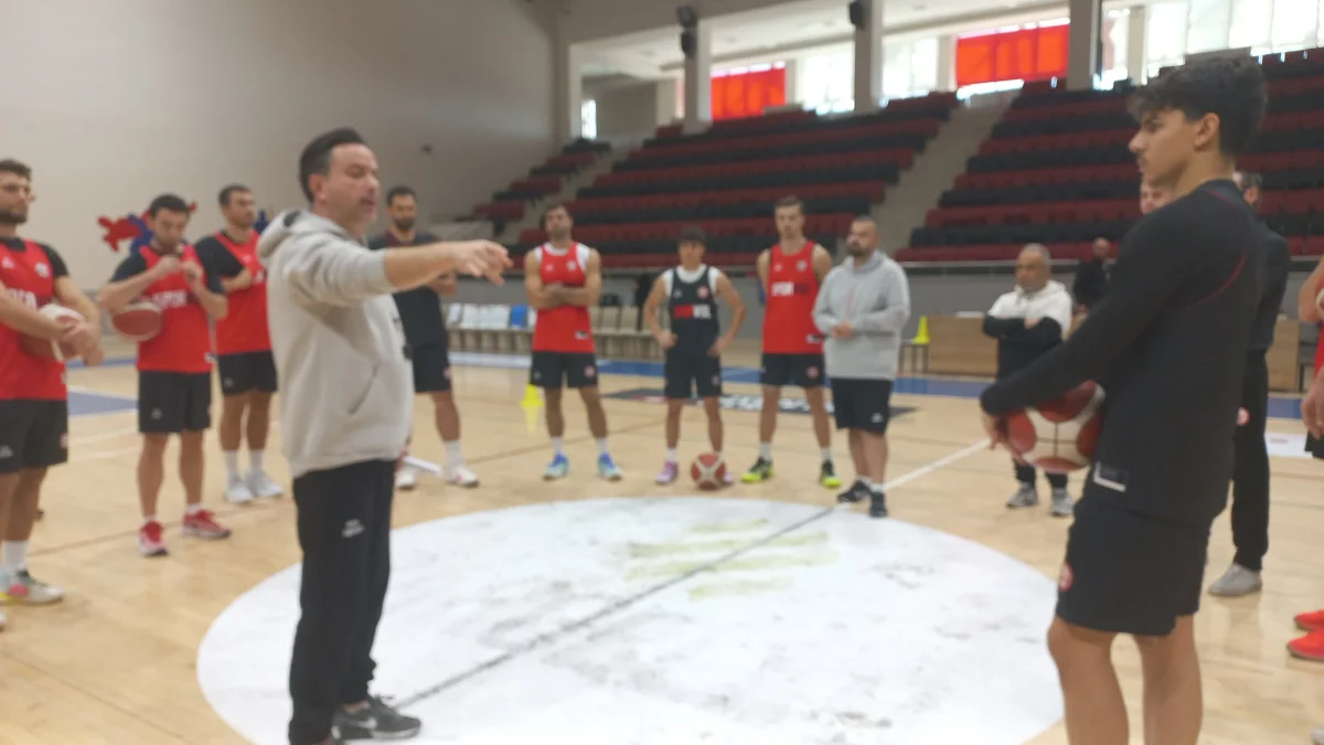 Uşak Basketbol’da Kütahya Mesaisi: Ozan Bulkaz’dan Taktik Dersi